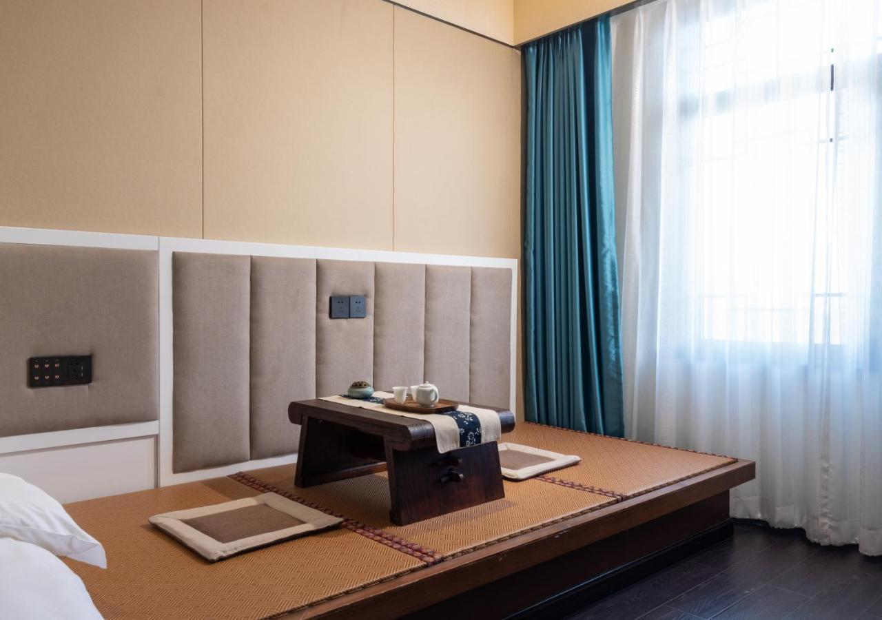Beijing Tangfu Hotel - Located In The City Center Adjacent To The Subway Station Close To Nanluoguxiang Gulou Lama Temple Tiananmen Square Forbidden City Temple Of Heaven Providing Laundry Car Rental And Ticketing Services Dış mekan fotoğraf