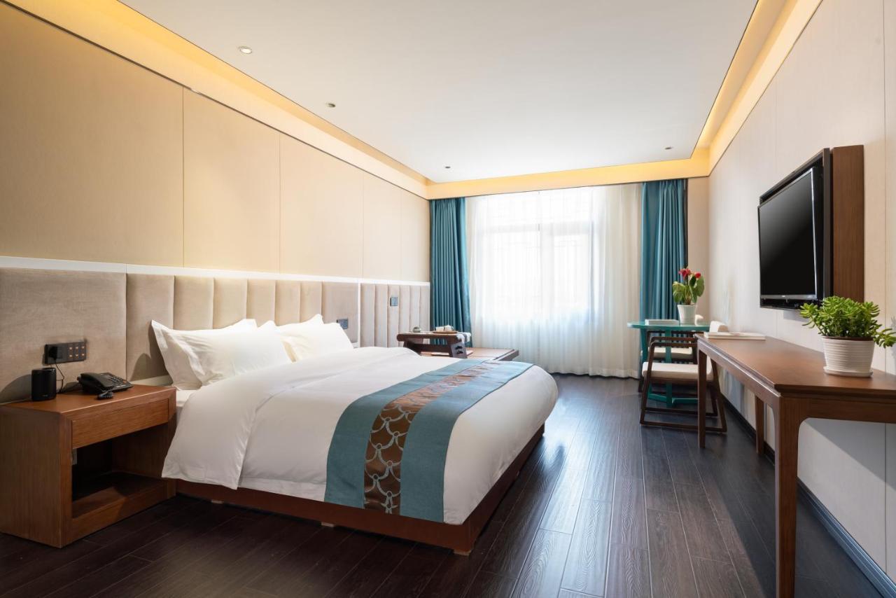 Beijing Tangfu Hotel - Located In The City Center Adjacent To The Subway Station Close To Nanluoguxiang Gulou Lama Temple Tiananmen Square Forbidden City Temple Of Heaven Providing Laundry Car Rental And Ticketing Services Dış mekan fotoğraf