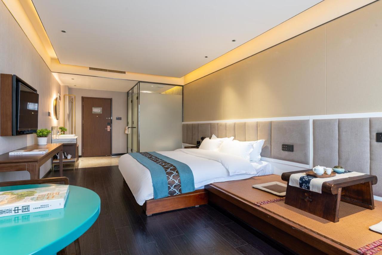 Beijing Tangfu Hotel - Located In The City Center Adjacent To The Subway Station Close To Nanluoguxiang Gulou Lama Temple Tiananmen Square Forbidden City Temple Of Heaven Providing Laundry Car Rental And Ticketing Services Dış mekan fotoğraf