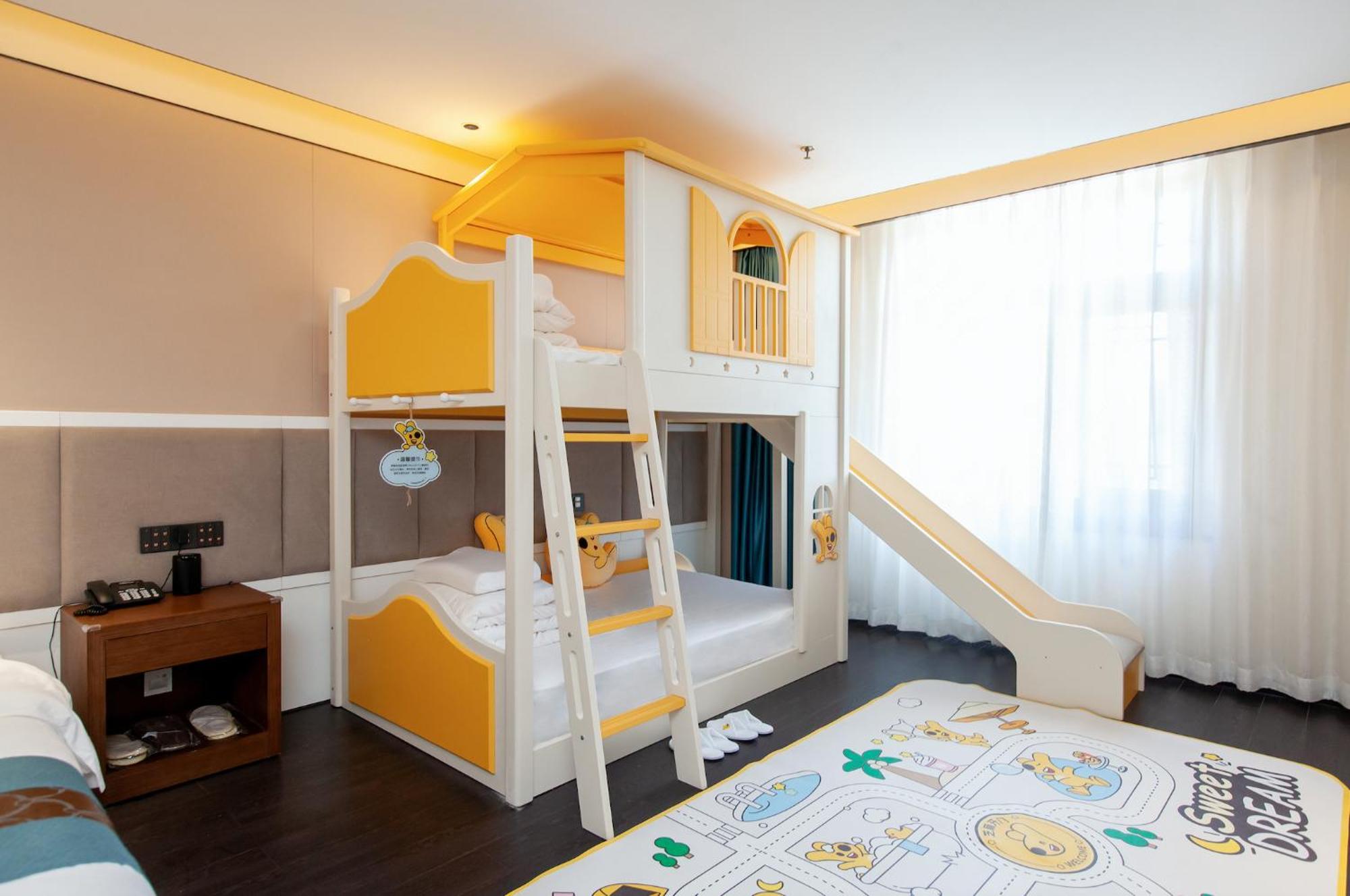 Beijing Tangfu Hotel - Located In The City Center Adjacent To The Subway Station Close To Nanluoguxiang Gulou Lama Temple Tiananmen Square Forbidden City Temple Of Heaven Providing Laundry Car Rental And Ticketing Services Dış mekan fotoğraf