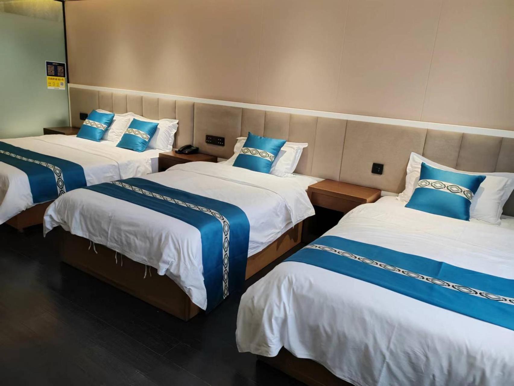 Beijing Tangfu Hotel - Located In The City Center Adjacent To The Subway Station Close To Nanluoguxiang Gulou Lama Temple Tiananmen Square Forbidden City Temple Of Heaven Providing Laundry Car Rental And Ticketing Services Dış mekan fotoğraf