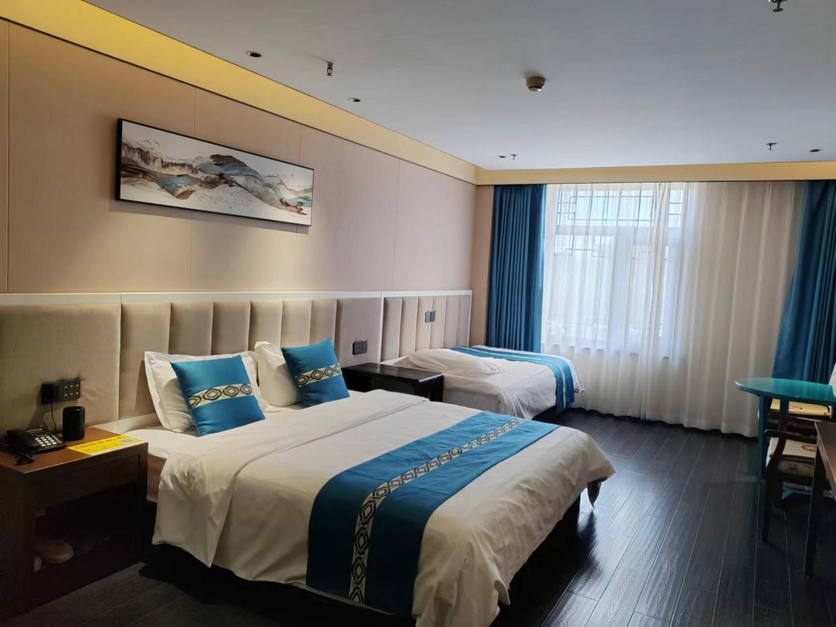 Beijing Tangfu Hotel - Located In The City Center Adjacent To The Subway Station Close To Nanluoguxiang Gulou Lama Temple Tiananmen Square Forbidden City Temple Of Heaven Providing Laundry Car Rental And Ticketing Services Dış mekan fotoğraf