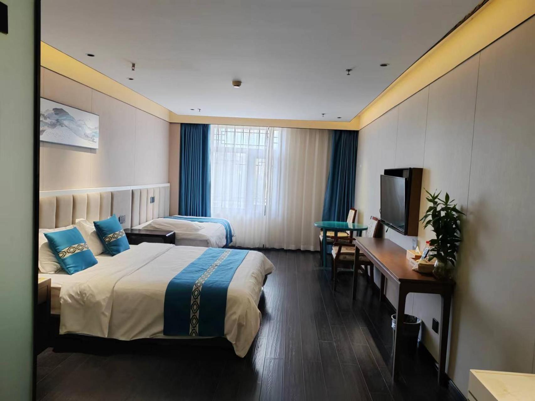 Beijing Tangfu Hotel - Located In The City Center Adjacent To The Subway Station Close To Nanluoguxiang Gulou Lama Temple Tiananmen Square Forbidden City Temple Of Heaven Providing Laundry Car Rental And Ticketing Services Dış mekan fotoğraf